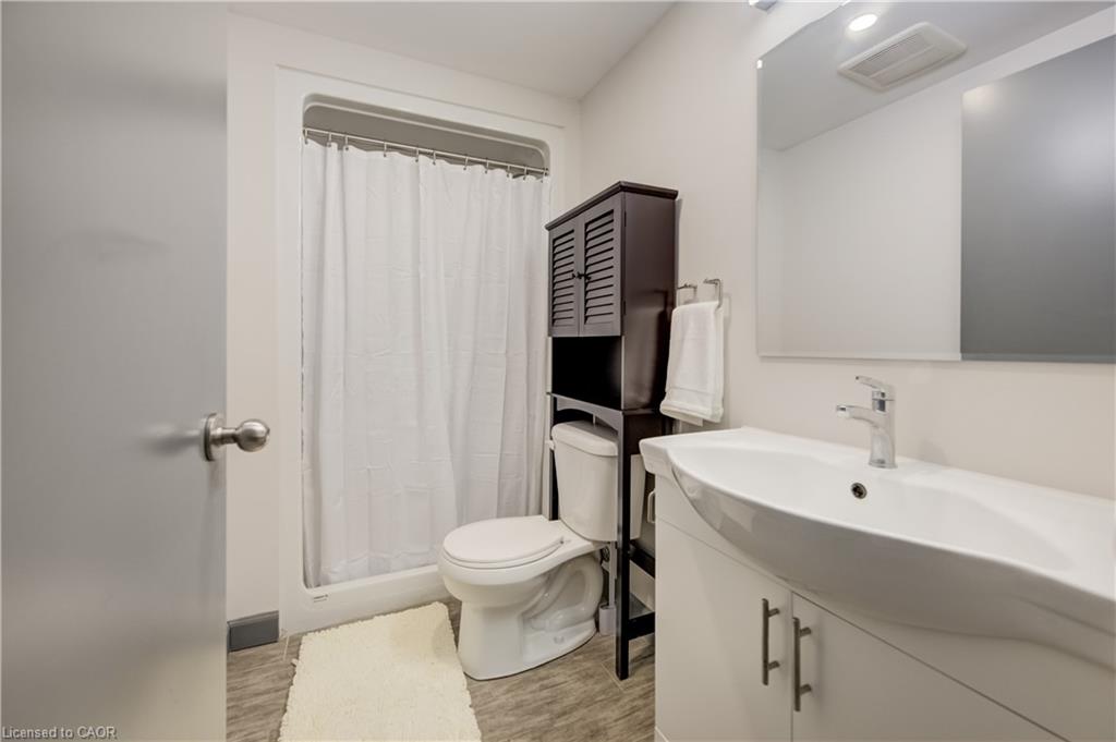 198-258a Sunview Street Property Photo 17