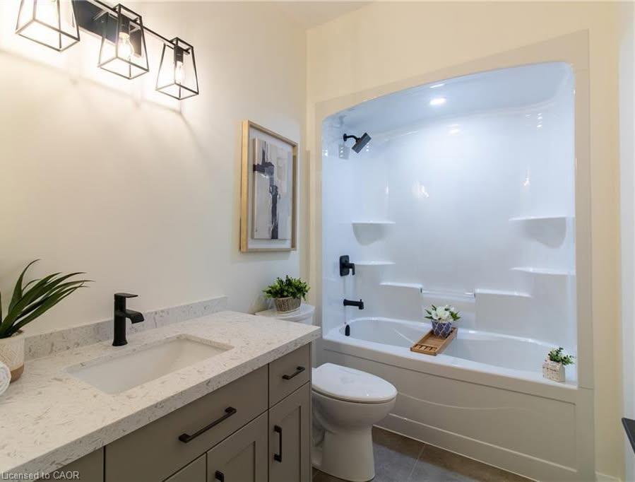 375 Argyle Avenue Property Photo 16