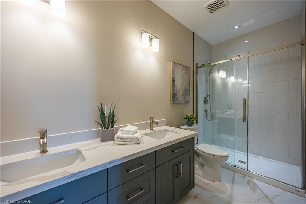 373 Argyle Avenue Property Photo 12