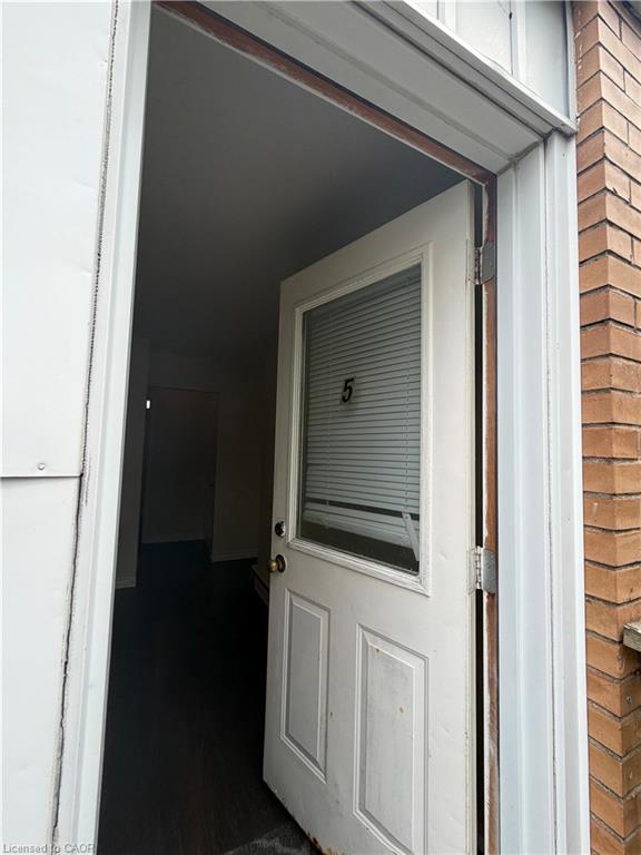 5-175 Weber Street N Property Photo 7