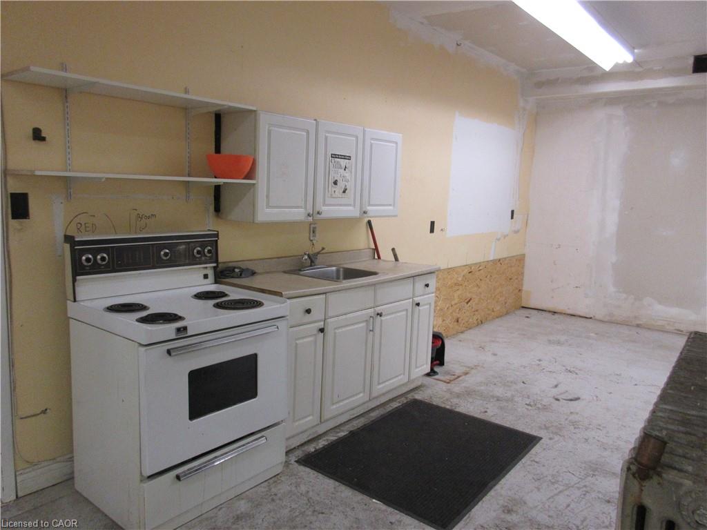 A-749 Barton Street E Property Photo 11