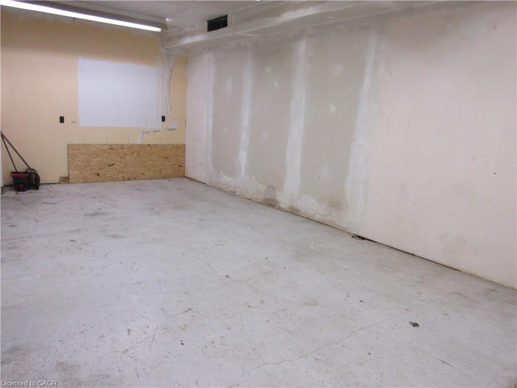 A-749 Barton Street E Property Photo 14