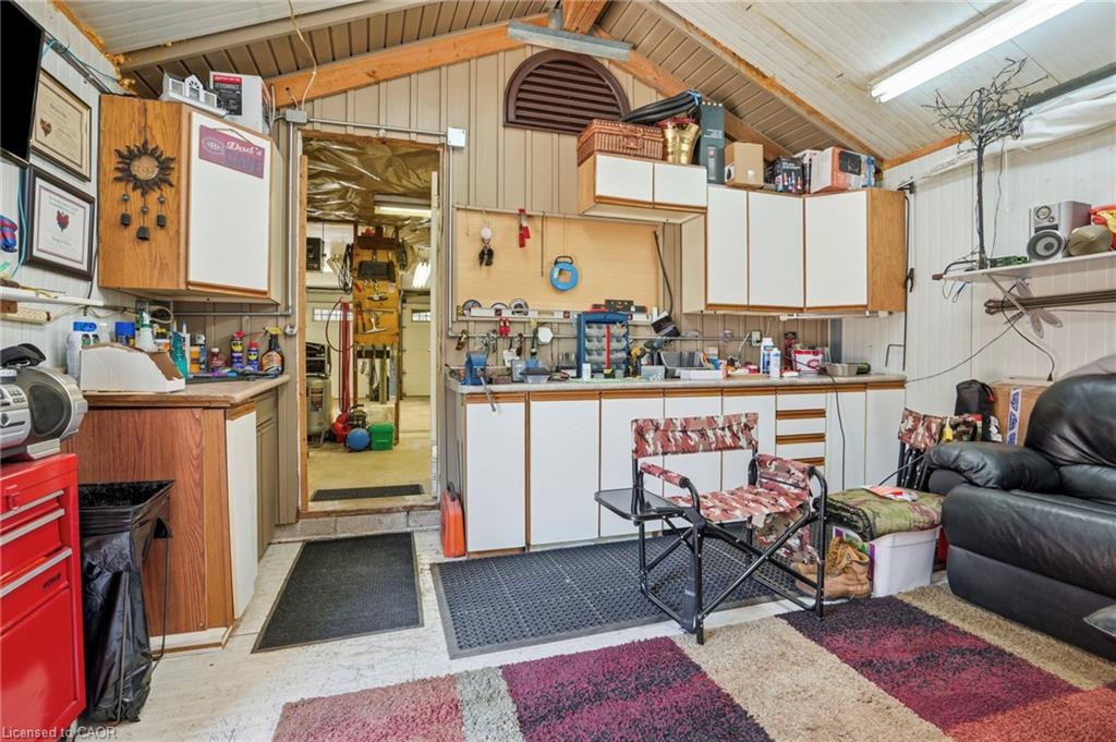 25 Saveryn Road Property Photo 42