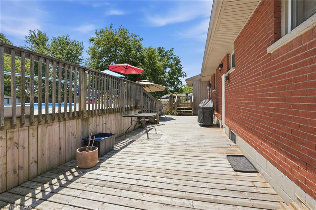 25 Saveryn Road Property Photo 44