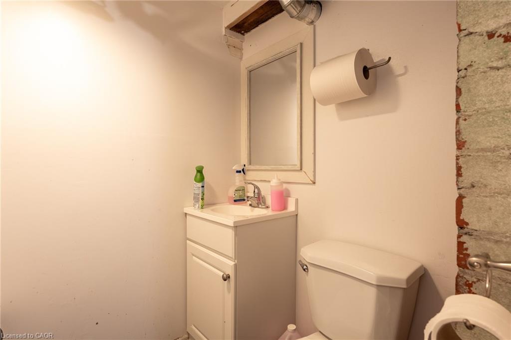 197 James Street N Property Photo 43