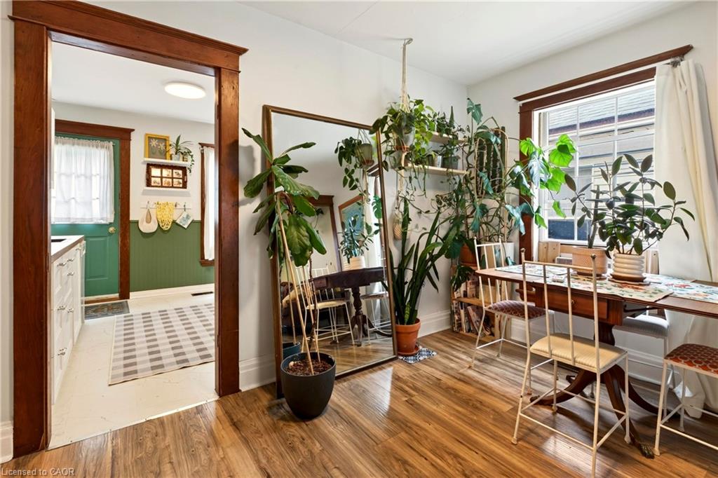 94 Edgemont Street N Property Photo 14
