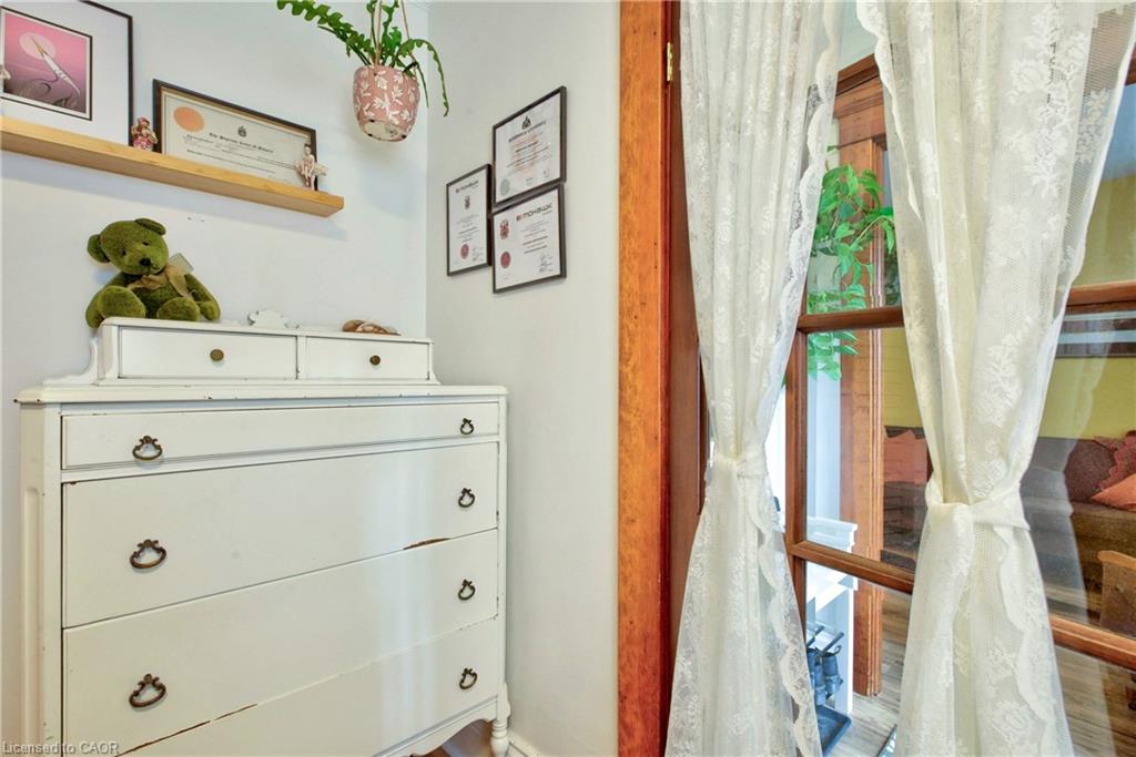 94 Edgemont Street N Property Photo 26