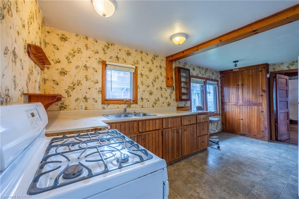 78 Brown Street Property Photo 27