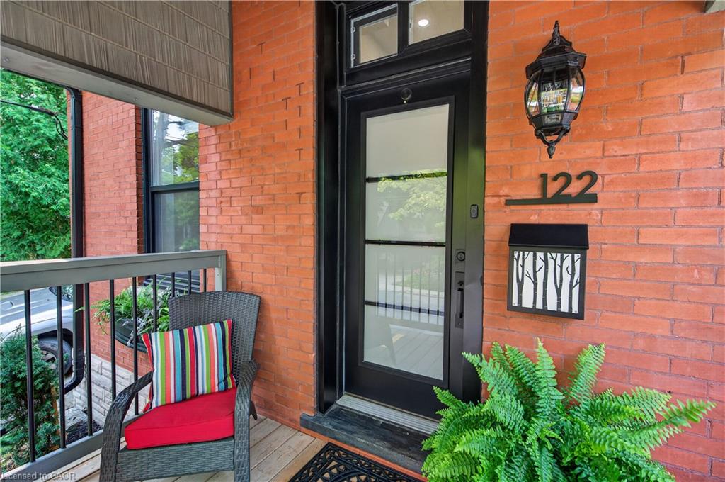 122 Stuart Street Property Photo 3