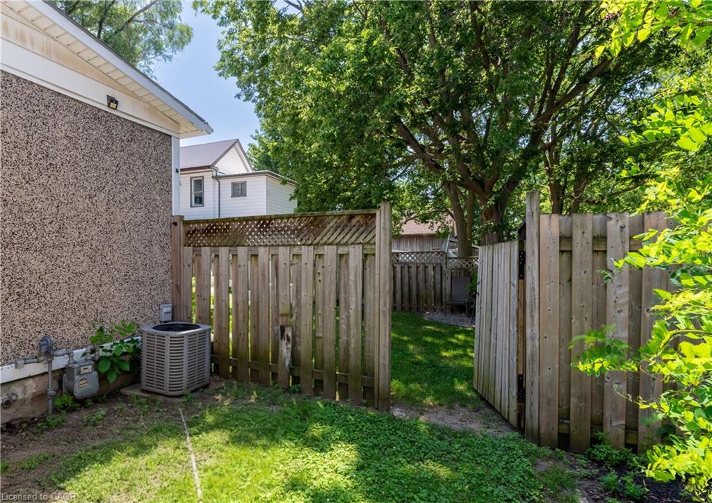 96 Avonlea Street Property Photo 23