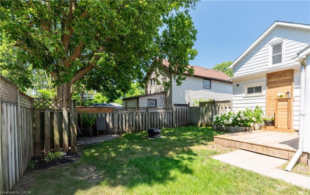 96 Avonlea Street Property Photo 26