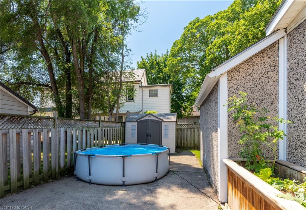 96 Avonlea Street Property Photo 27