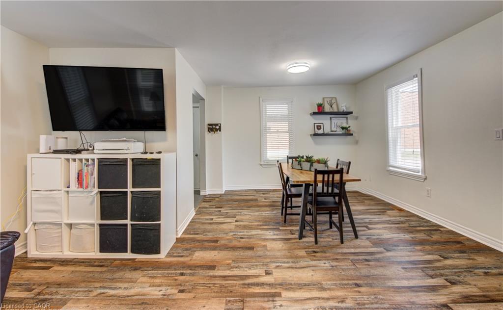 96 Avonlea Street Property Photo 32