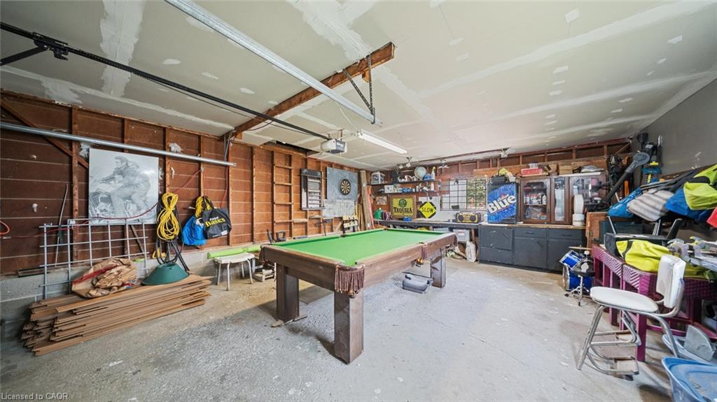 509 Queensway W Property Photo 33