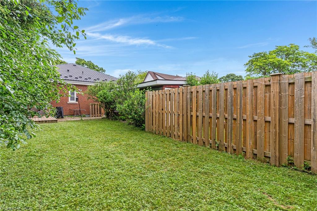 805 Rockway Drive Property Photo 21