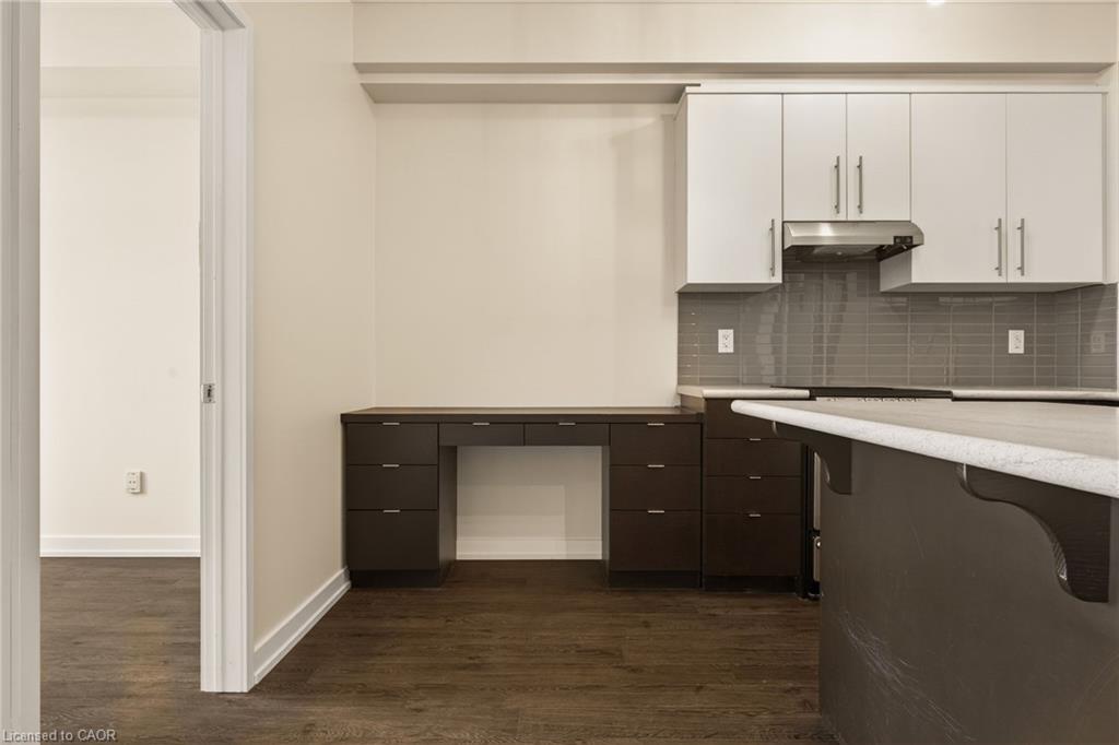 308-520 North Service Road Property Photo 15