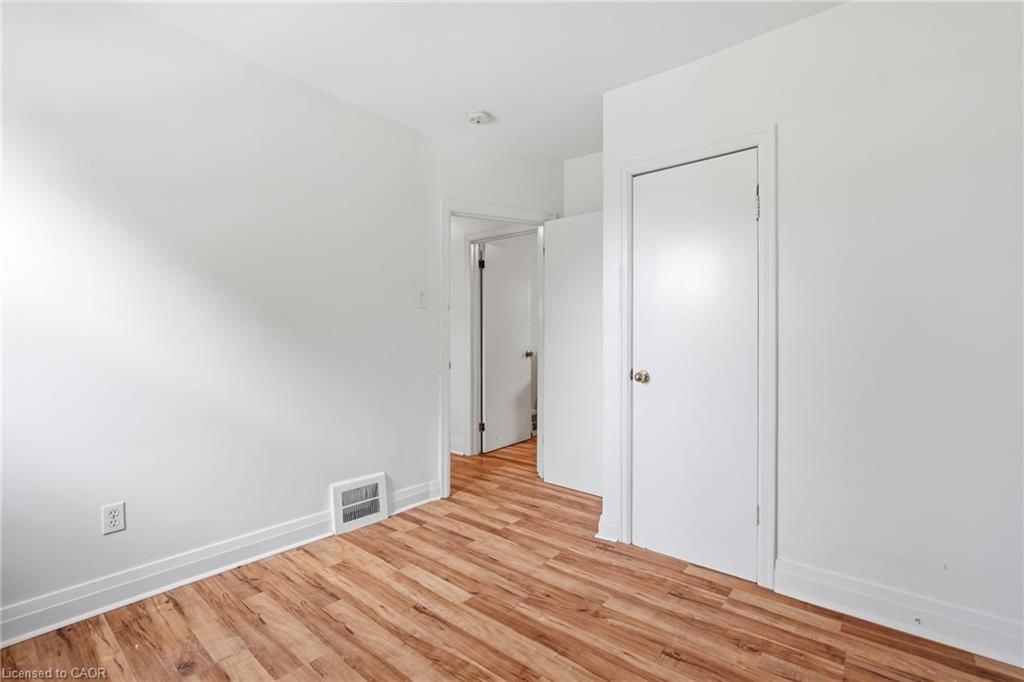 17 West 3rd Street Property Photo 9