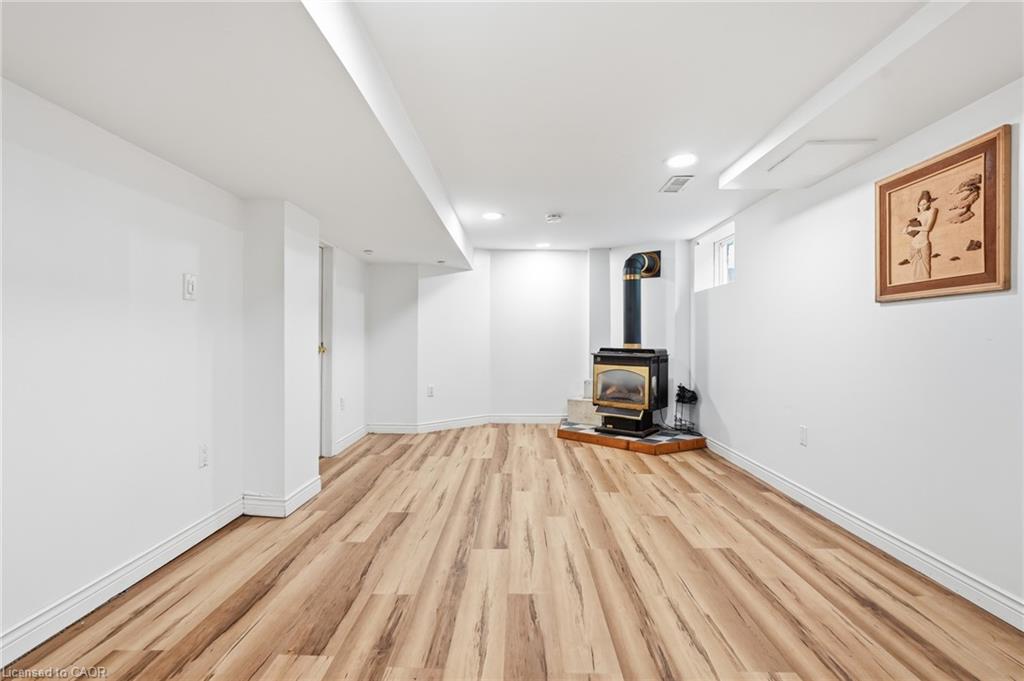 17 West 3rd Street Property Photo 13
