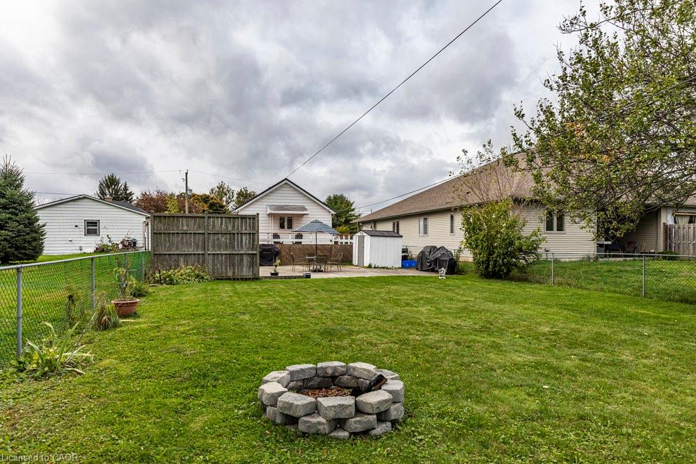 259 Metcalfe Street N Property Photo 3
