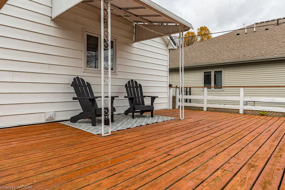 259 Metcalfe Street N Property Photo 8