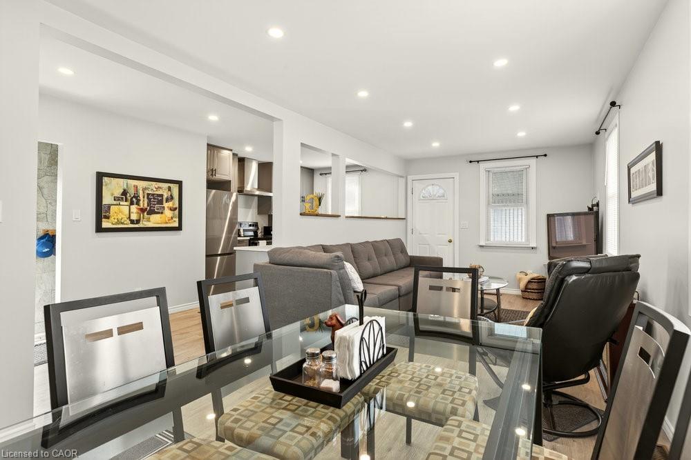 259 Metcalfe Street N Property Photo 12
