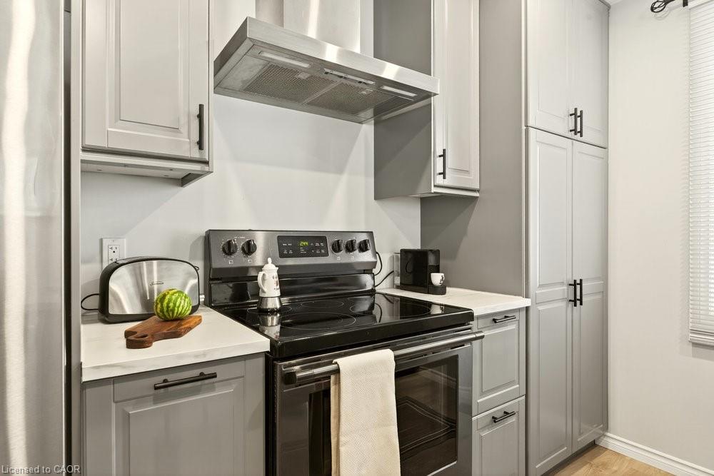 259 Metcalfe Street N Property Photo 18