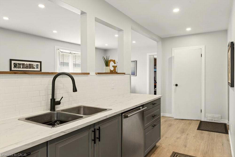 259 Metcalfe Street N Property Photo 20