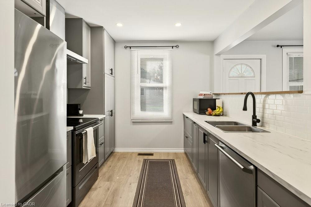 259 Metcalfe Street N Property Photo 21