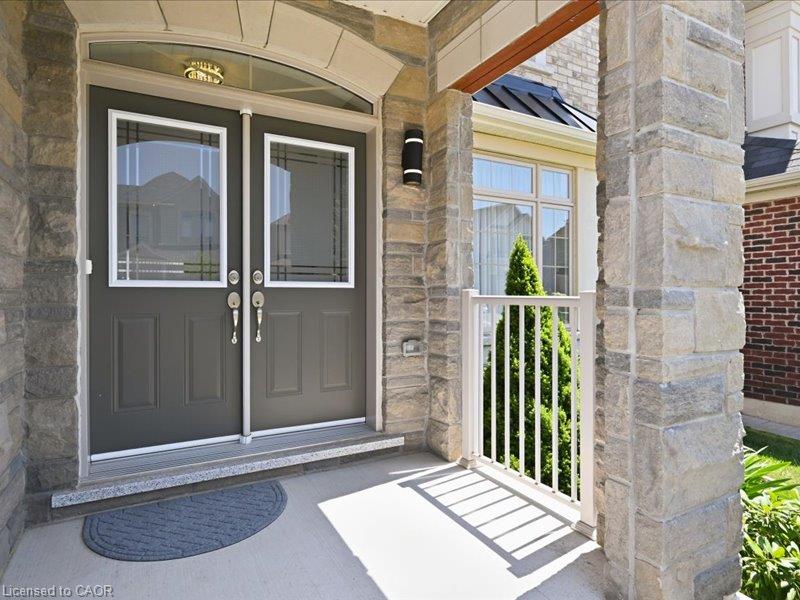 39 Avanti Crescent Property Photo 3