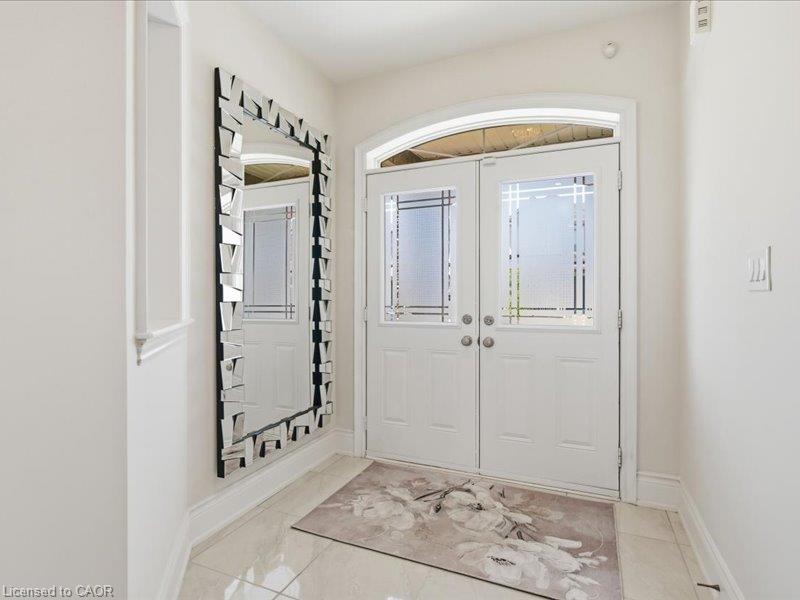 39 Avanti Crescent Property Photo 4