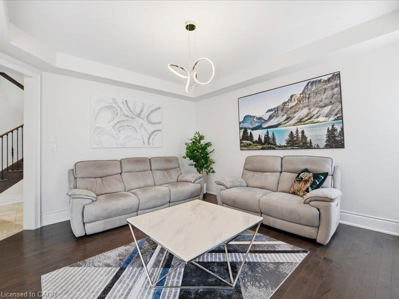 39 Avanti Crescent Property Photo 15