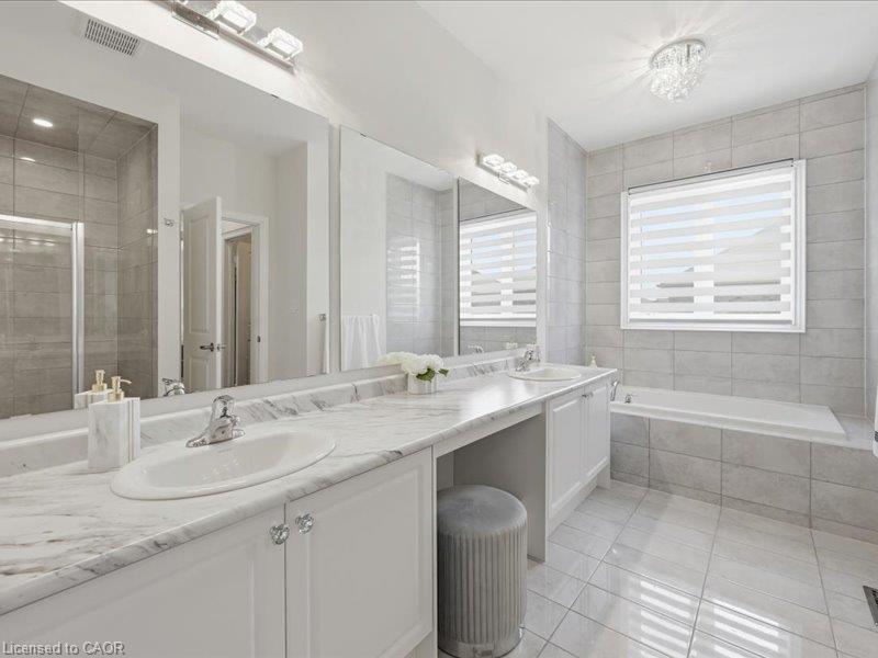 39 Avanti Crescent Property Photo 25