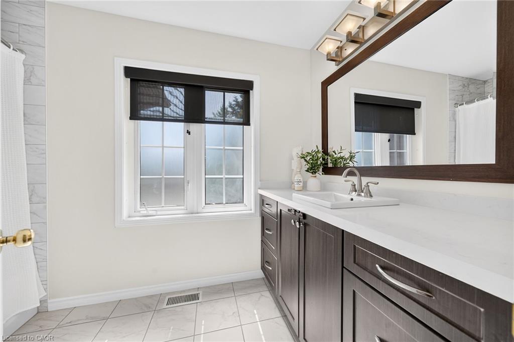 2203 Turnberry Road Property Photo 20