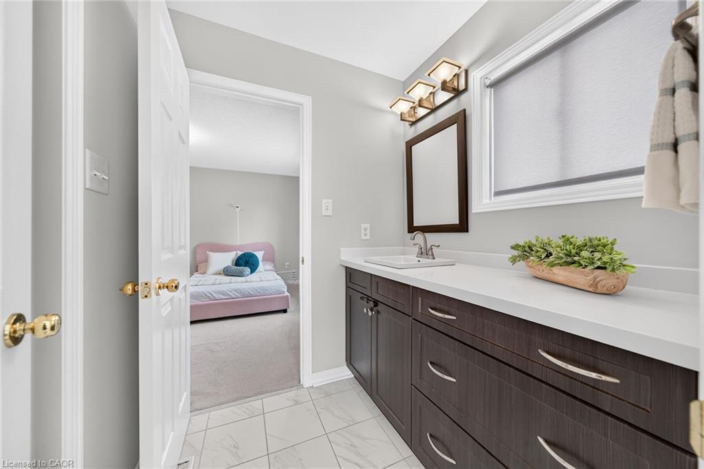 2203 Turnberry Road Property Photo 23