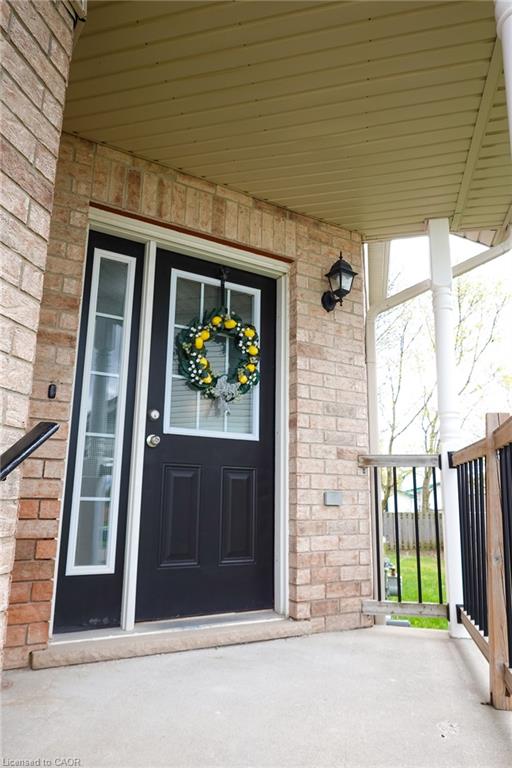 652 Salisbury Avenue Property Photo 2