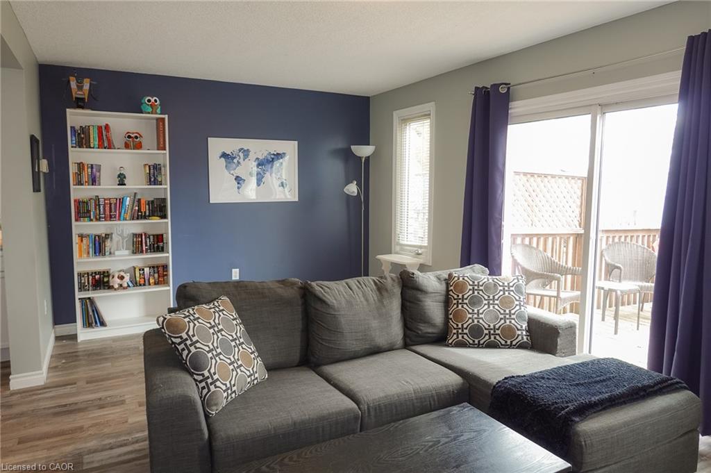 652 Salisbury Avenue Property Photo 4