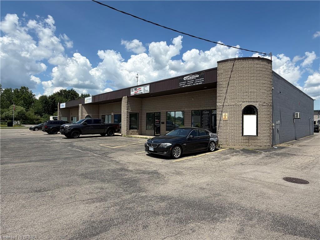 1-27 Copernicus Boulevard Property Photo 6