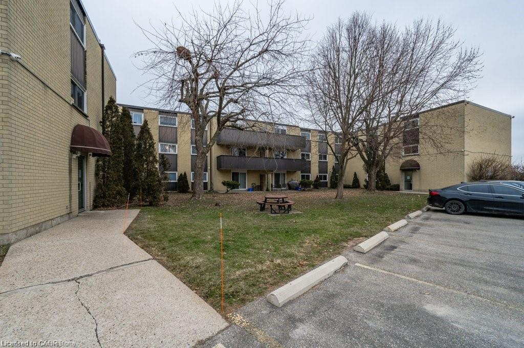 308-75 Hazelglen Drive Property Photo 38