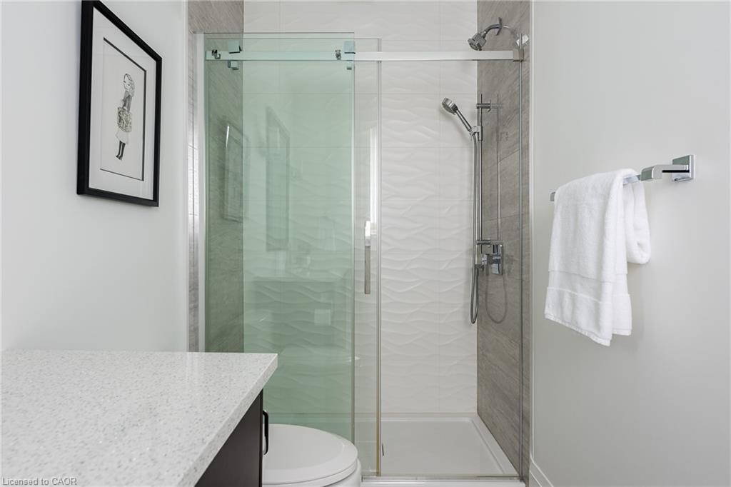 2458 Meadowood Crescent Property Photo 31