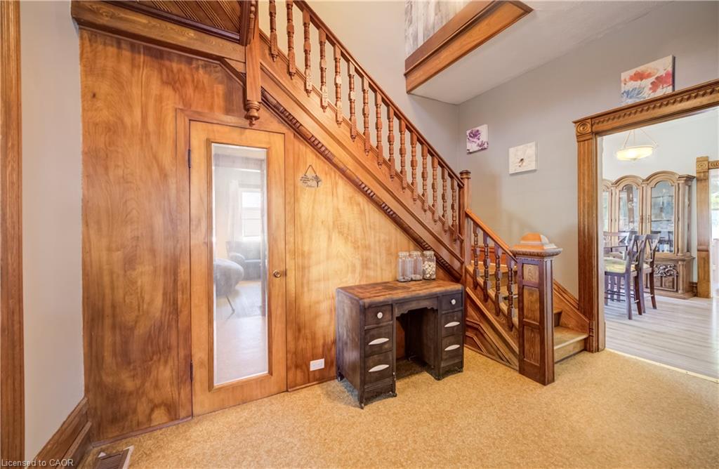 290 Turnberry Street Property Photo 7