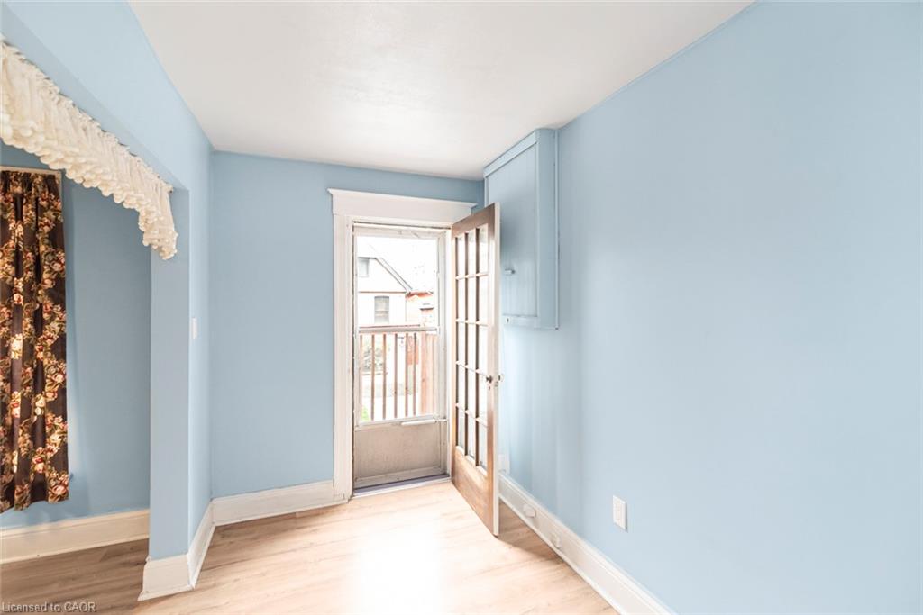 44 Arthur Avenue N Property Photo 17