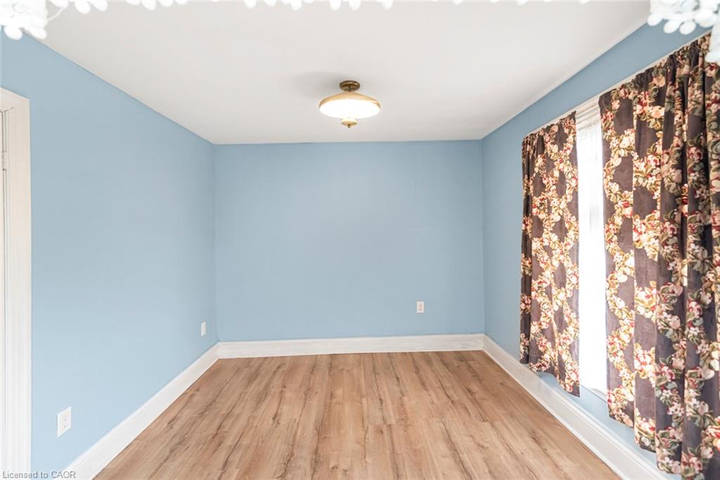 44 Arthur Avenue N Property Photo 18