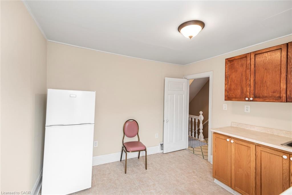 44 Arthur Avenue N Property Photo 22