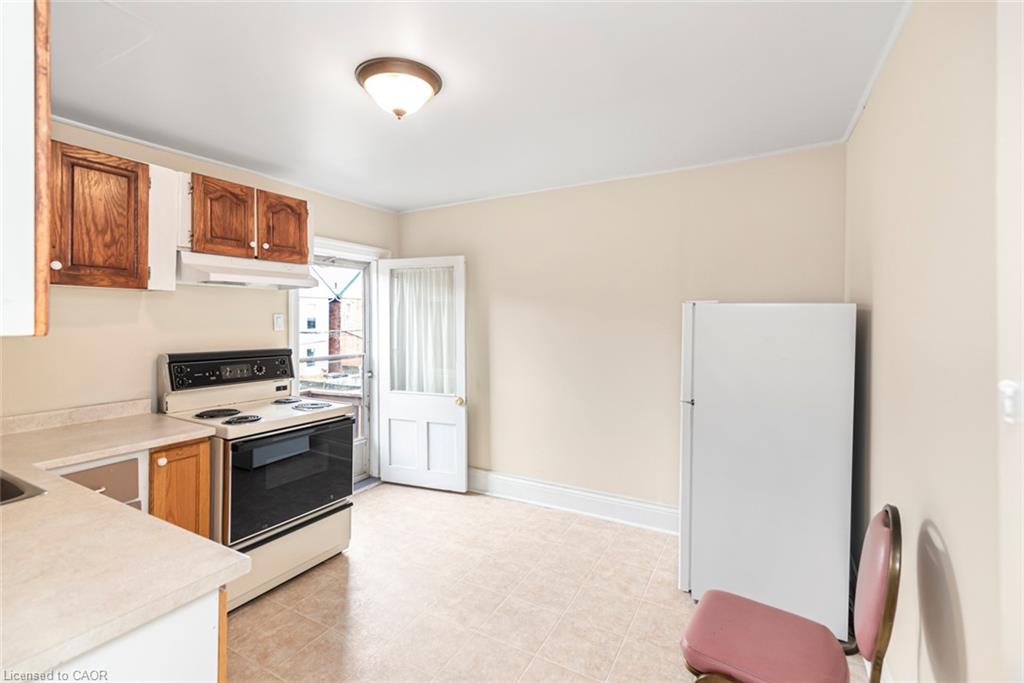 44 Arthur Avenue N Property Photo 23