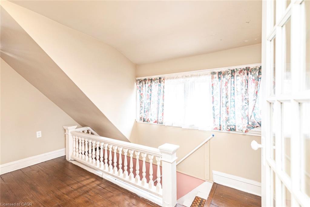 44 Arthur Avenue N Property Photo 29