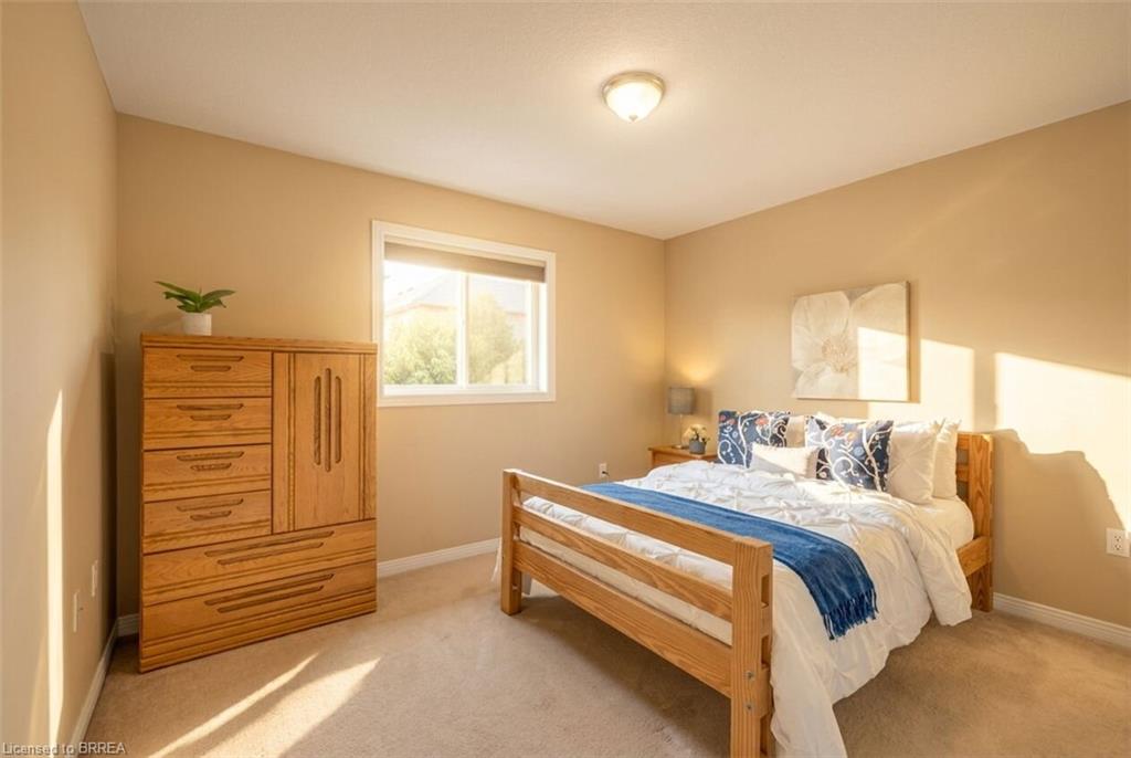 51 Sundance Crescent Property Photo 10