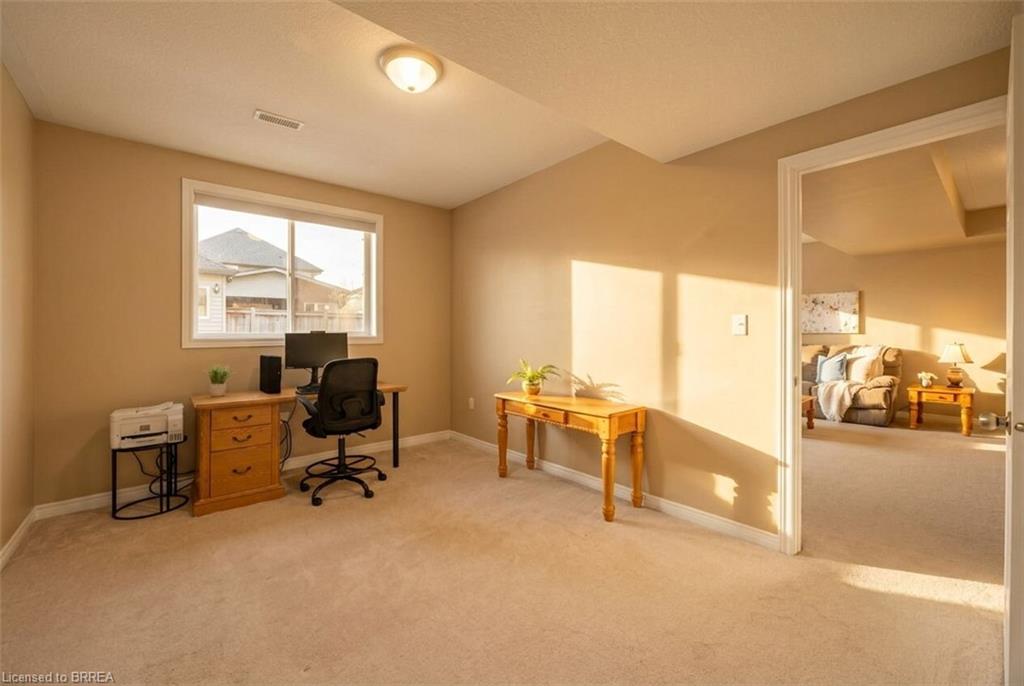 51 Sundance Crescent Property Photo 17