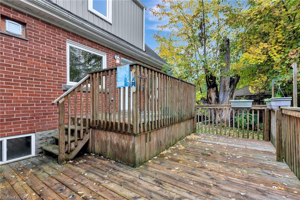 121 King Street E Property Photo 25