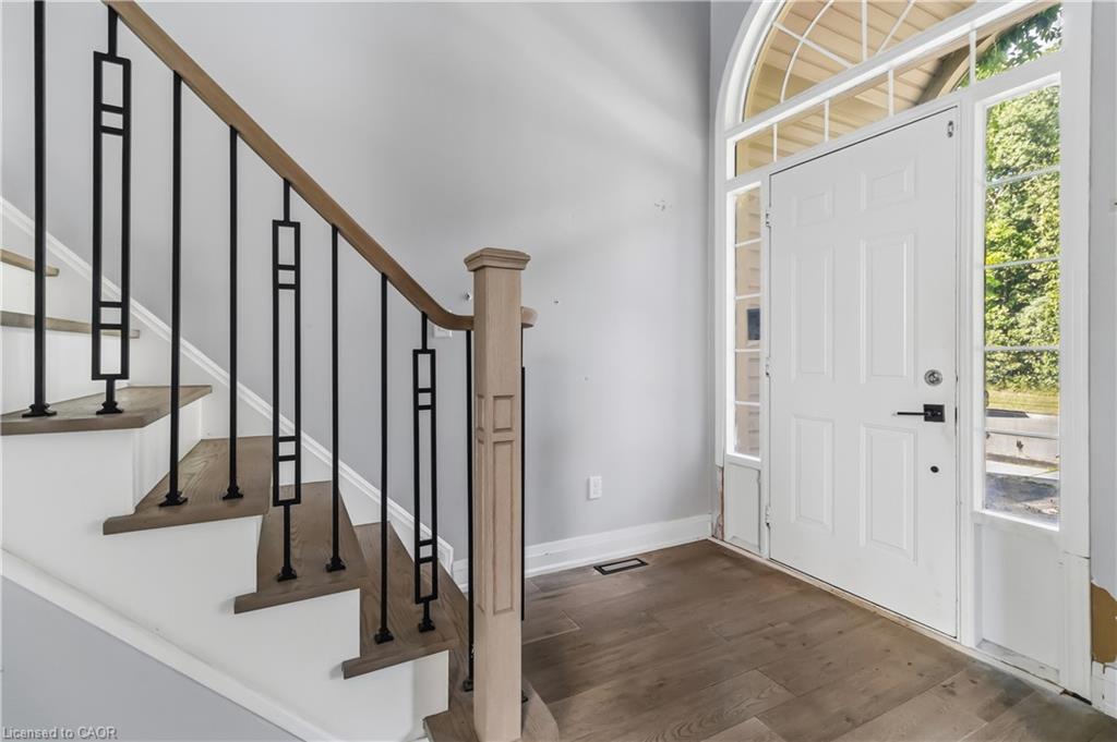 930 Lancaster Boulevard Property Photo 3