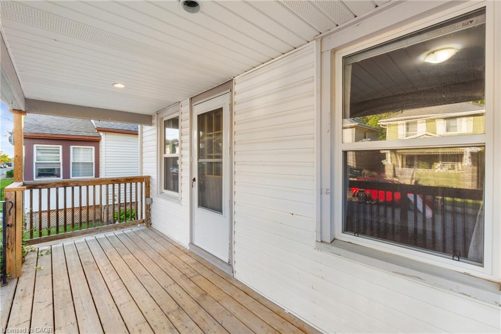 93 Sherwood Avenue Property Photo 4